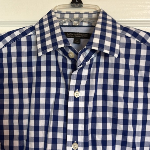 Banana Republic blue and white long sleeve button down shirt size small - Picture 2 of 8